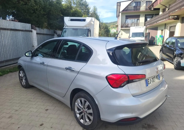 Fiat Tipo cena 19500 przebieg: 99821, rok produkcji 2017 z Tychy małe 232